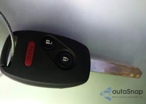 2010 Honda Fit Sport z USA, uszkodzony, nr VIN JHMGE8H41AC039152